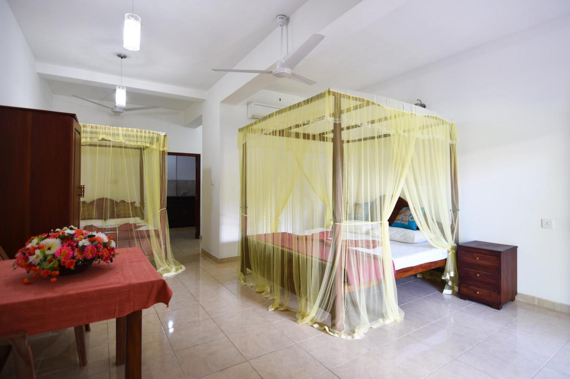 The Lodge Unawatuna Room photo
